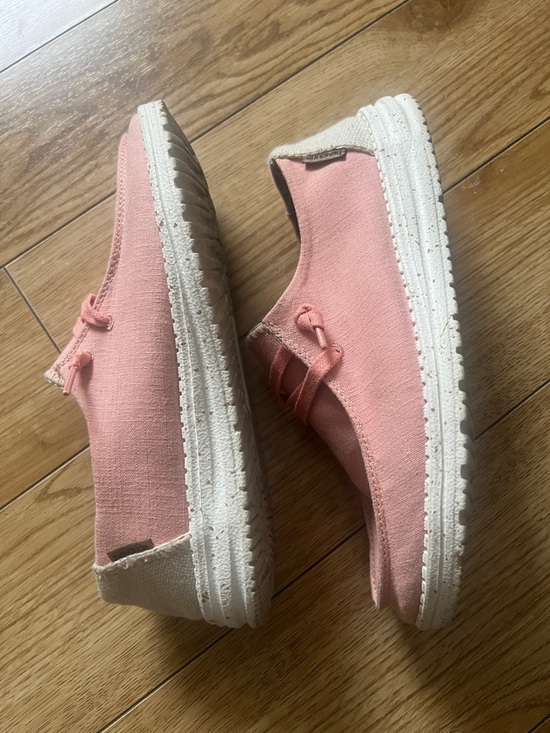 Hey Dude Coral Pink Canvas Loafers - Picture 2 of 6